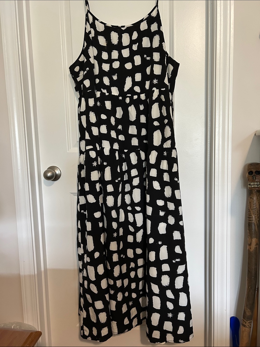 SHEIN Black and White Abstract Midi Dress